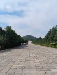西安旅遊不要錯過武則天的陵墓——乾陵。