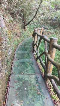 喀斯特世界自然遺產地——施秉雲台山。