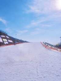 冬日裏的滑雪之旅雲上草原滑雪場