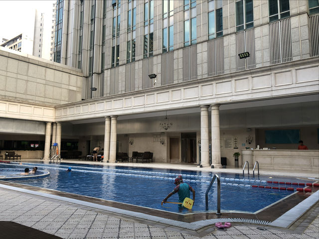 廣州麗思卡爾頓酒店游泳健身體驗