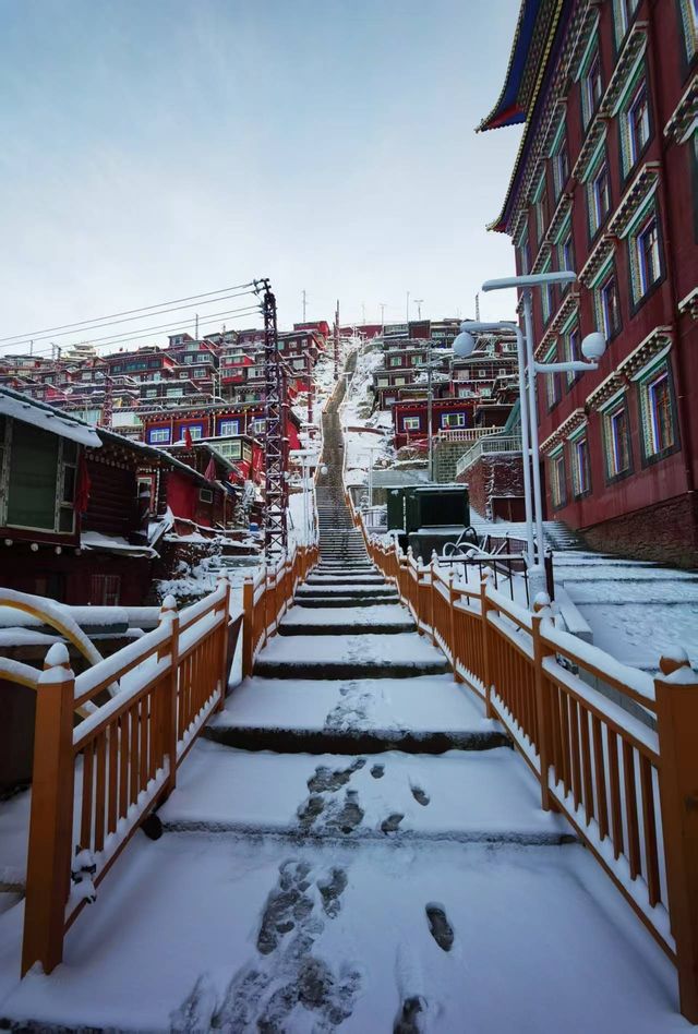 雪後色達，一場心靈的洗禮