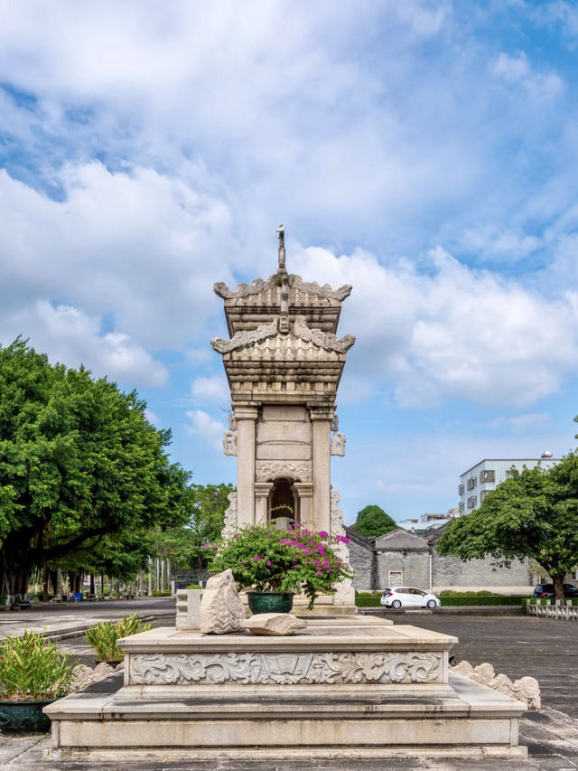 在歷史與現代的交織中尋找自我