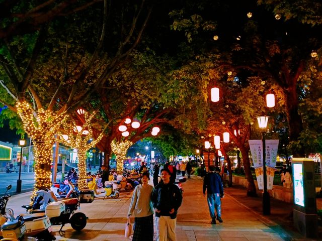 Humen Walking Street: A Core of Southern China Cultural Environment and Fooddie Paradise