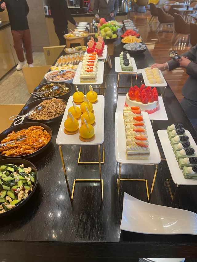 學生黨都可以入住嘅酒店，真係唔簡單。