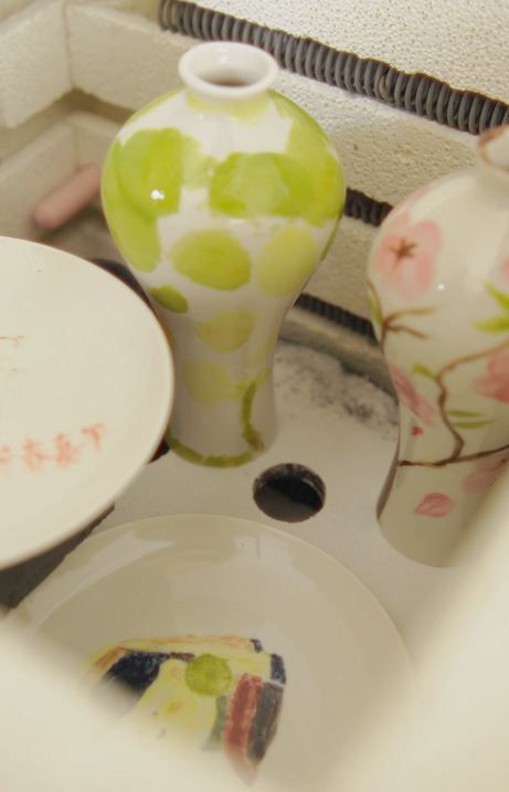 在書巢享受閱讀與咖啡，體驗手作陶藝的慢活