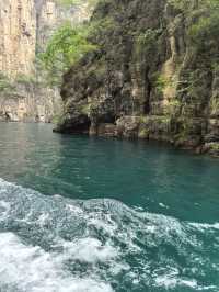 八泉峽｜落日為印，蓋在山水的落款處