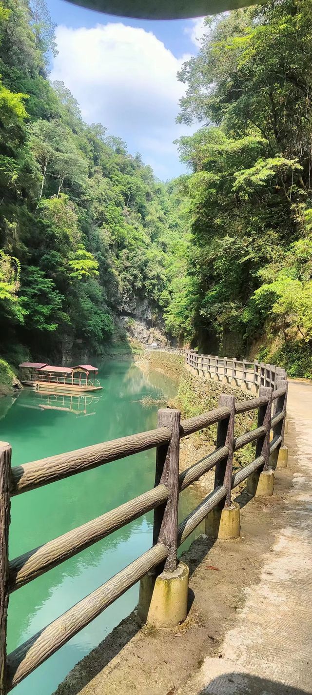 探秘恩施峽谷仙境