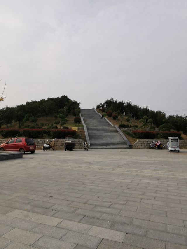 【河南省濮陽市】龍山公園。