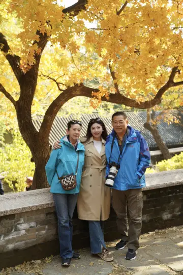 北京賞秋絕佳地標大覺寺千年古剎銀杏絕美