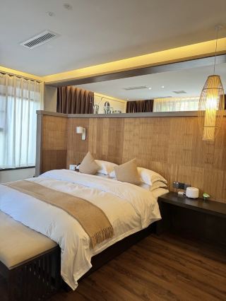 A hidden gem guesthouse just 1 hour drive from downtown Zhengzhou!!! Yelan Star House