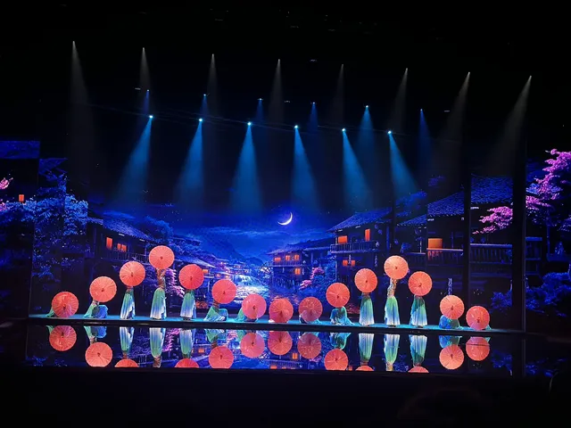 張家界徒步走斷腿系列11.13 張家界徒步走斷腿系列11.13