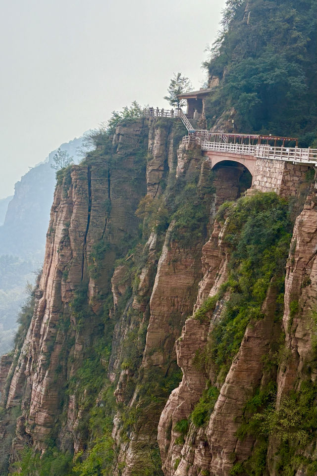 雲端漫步東太行雄、奇、險、峻令人意外 雲端漫步東太行雄、奇、險、峻令人意外