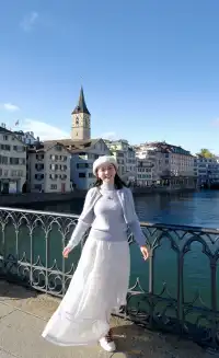 在蘇黎世,拍到了會發光的生命力女孩