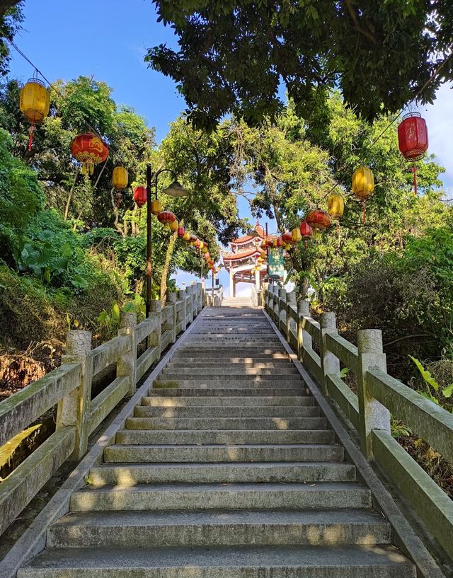 一脈忠義承山海,兩岸香火映扶搖 一脈忠義承山海,兩岸香火映扶搖