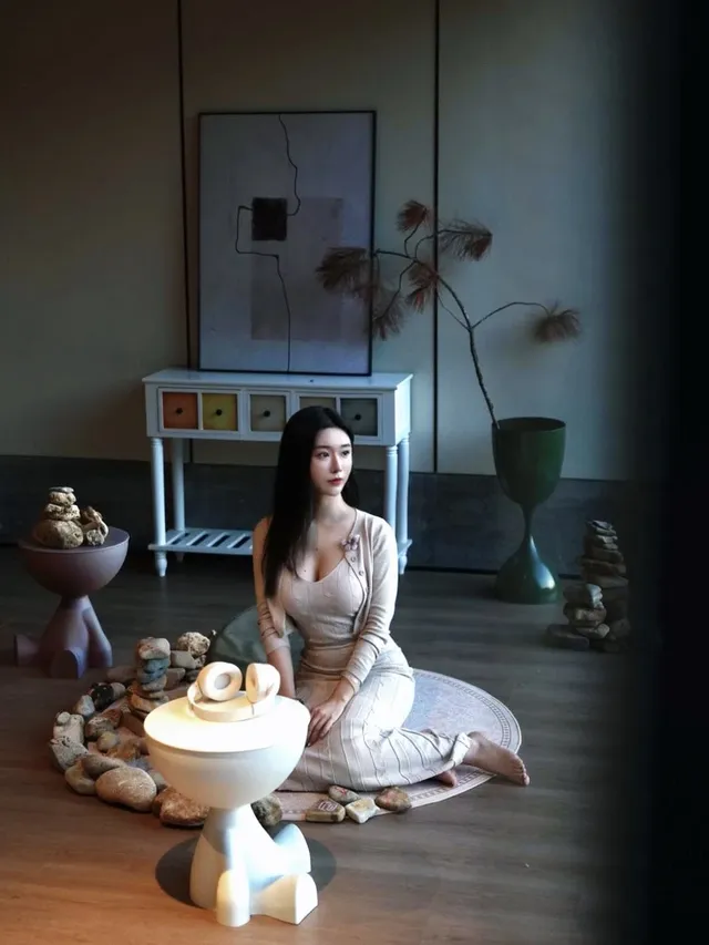 在山谷,觀雲,聽琴,見自己 在山谷,觀雲,聽琴,見自己