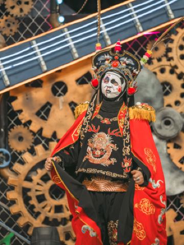 This guide to visiting parks in the Year of the Horse is one you'll regret missing!