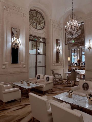 Le Meurice, Paris — Where Fairy-Tale Princess Dreams Come True