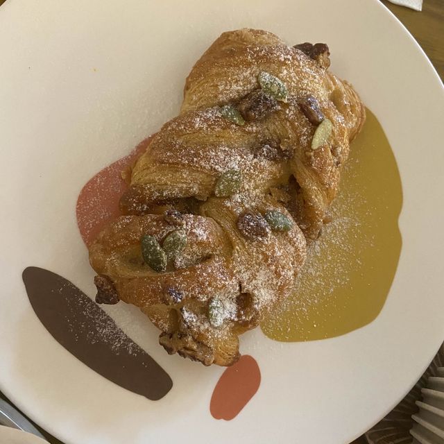 Kings Cart: Where Coffee and Cuisine Reigns