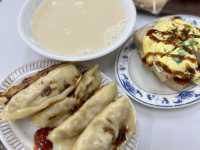 內湖來來豆漿，24小時營業，在地人宵夜的好夥伴