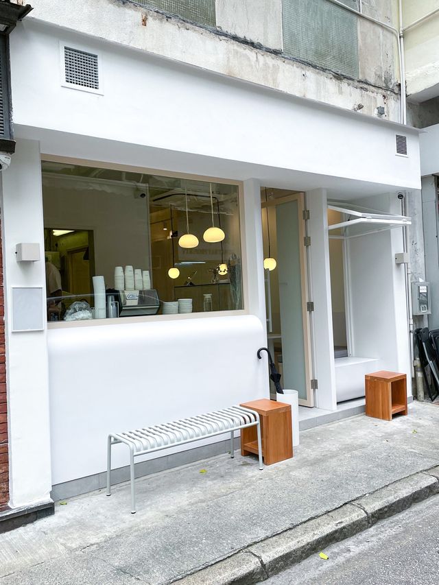 純白風cafe🌱超可愛熊仔Madeleine 🐻