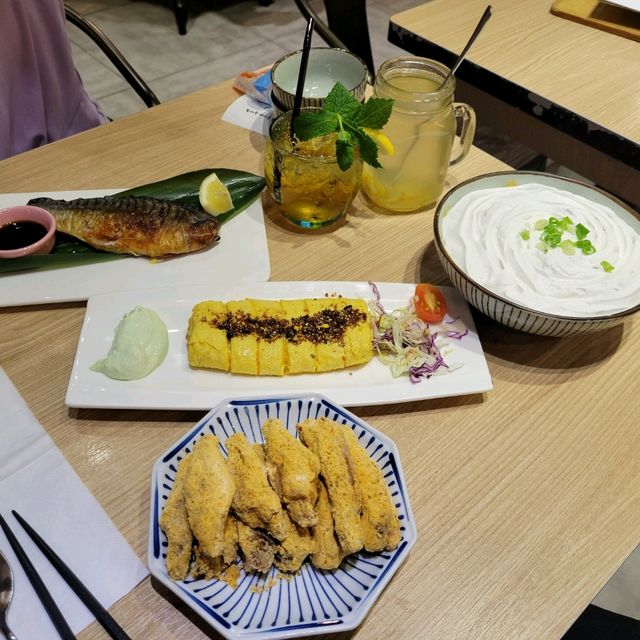 旺角鬧市中高層的韓式小店