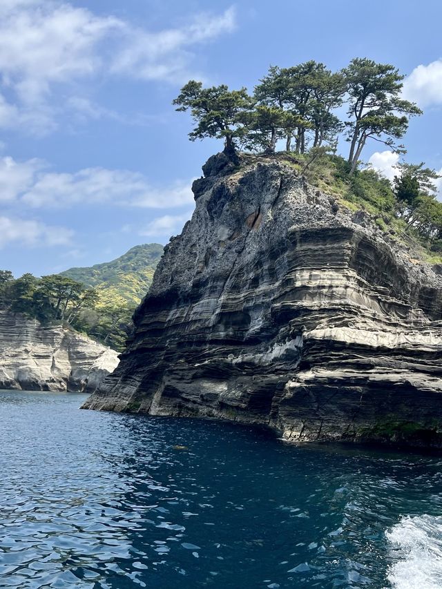 藍色洞窋