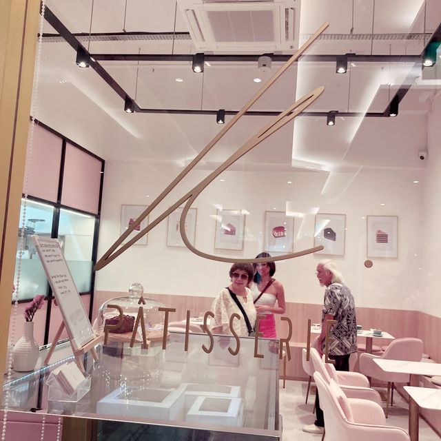 K. PATISSERIE is Pretty in PINK!