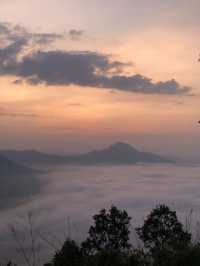ขึ้นเขาไปชมทะเลหมอกกัน⛰️
