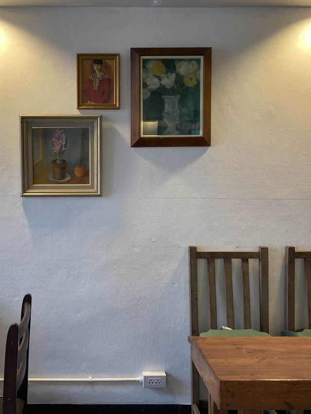 คาเฟ่อาร์ตสไตล์อบอุ่น mama cafe&studio 