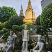 เข้าวัดพระแก้วแบบนักท่องเที่ยว