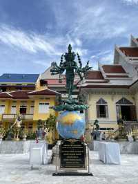 กราบหลวงพ่อโต ณ วัดอินทรวิหาร (พระอารามหลวง)