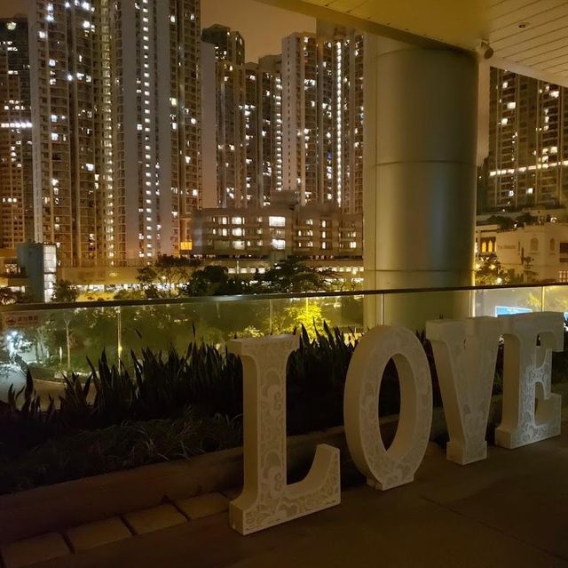 城市綠洲🌆🏨🍳🏊‍♂️ 旺角希爾頓花園酒店