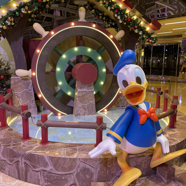 Disney & Christmas盡在太古城GROW with LOVE
