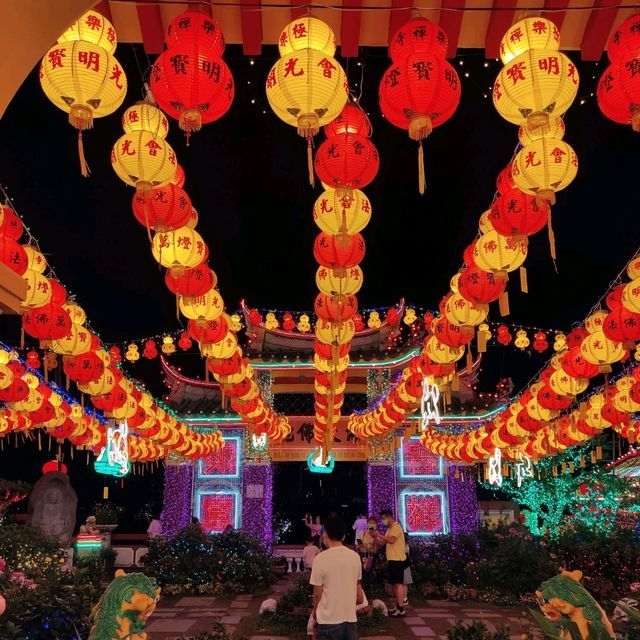 Spellbinding Kek Lok Si Temple