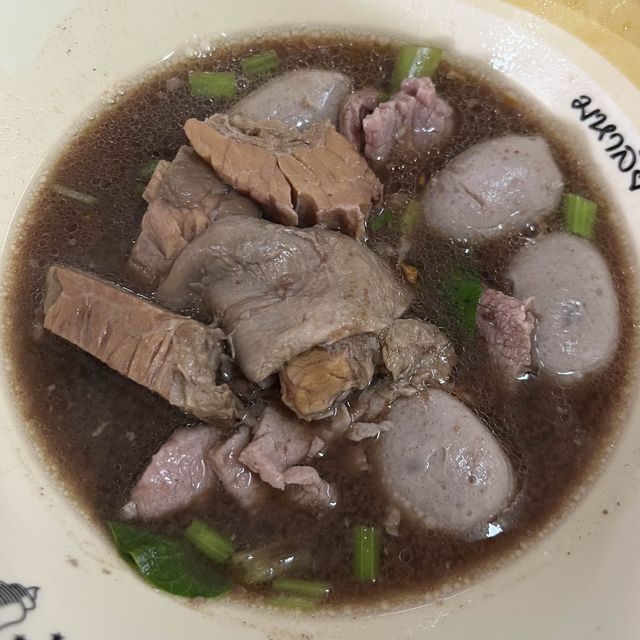 อากาศหนาว ทานก๋วยเนื้อร้อนๆ สุดฟิน
