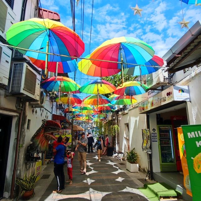 Murals Street 