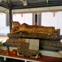 ขอพร พระพุทธไสยาสน์องค์ใหญ่