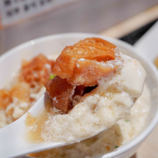 【觀光客必去的阜杭豆漿 & 買手信的福記餅店】