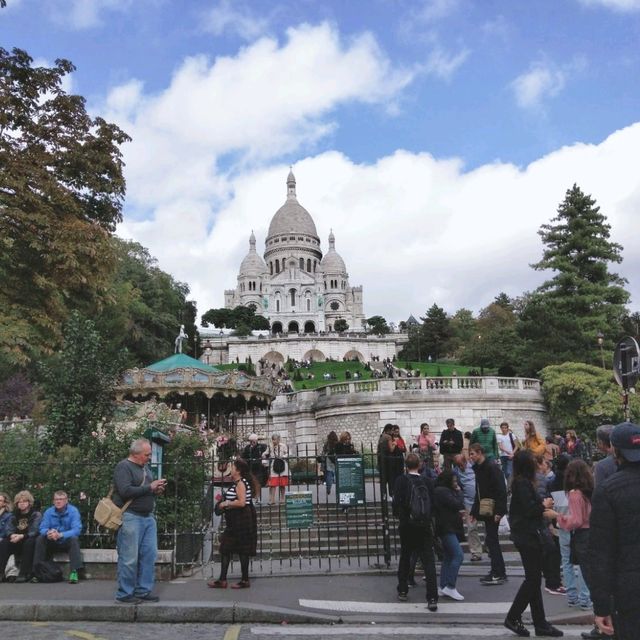 藍天白雲的聖心堂🇨🇵巴黎著名地標