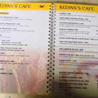 庫塔市區，寧靜幽雅的餐廳，一杯現打橘子汁冰沙，只要美金1元：Kedin Cafe