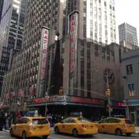 NEW YORK　RADIO CITY MUSIC HALL  RESTAURANT JUNIOR'S