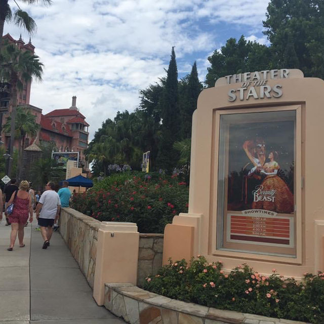 มาท่องโลก Disney’s Hollywood Studios กัน