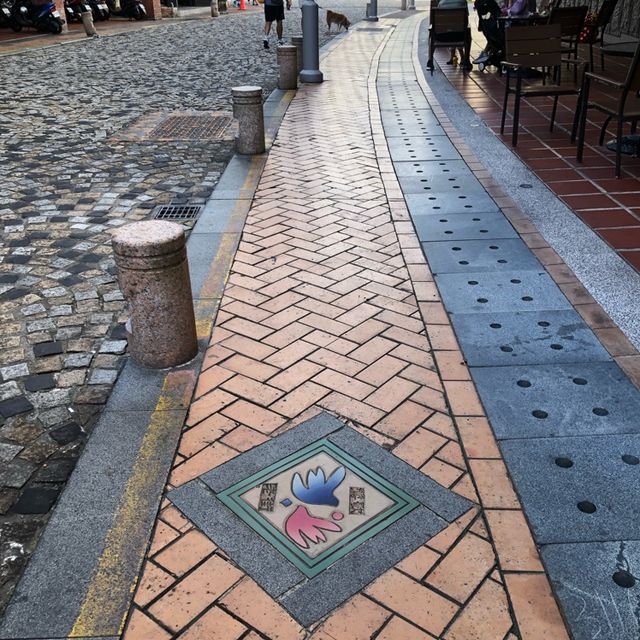 鷹歌光點美學館