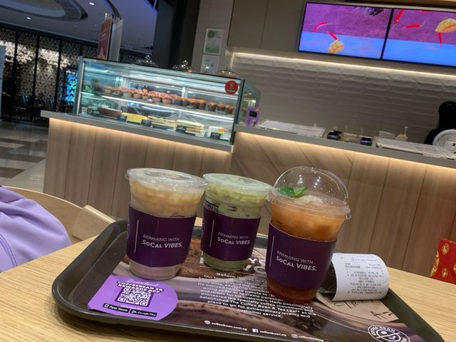 Coffee Bean and Tea Leaf