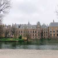 荷蘭🇳🇱海牙The Hague (Den Haag)🚶🏻‍♀️🚶🏿🚶🏻‍♂️ Hofvijver 散步看風景