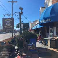 🇺🇸 Erick Schat's Bakery-Awesome sandwiches!