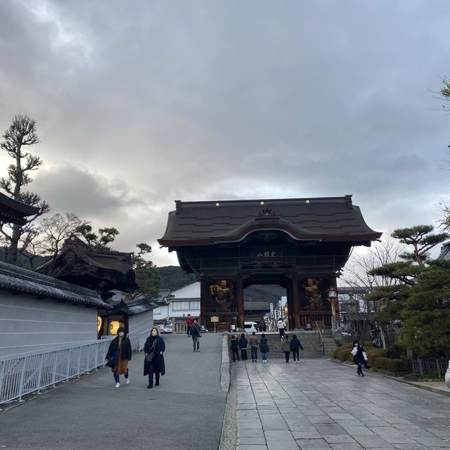 日本國寶級佛教建築善光寺