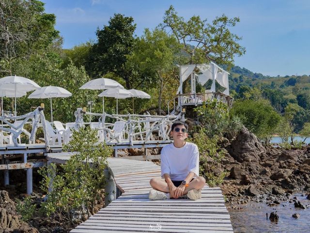 Rock View Terrace Koh Pu คาเฟ่ลับเกาะปู