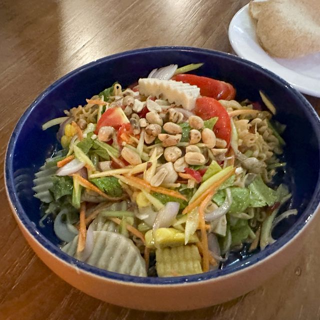 ‘ไห’ ร้านส้มตำสุดชิค จ. ภูเก็ต
