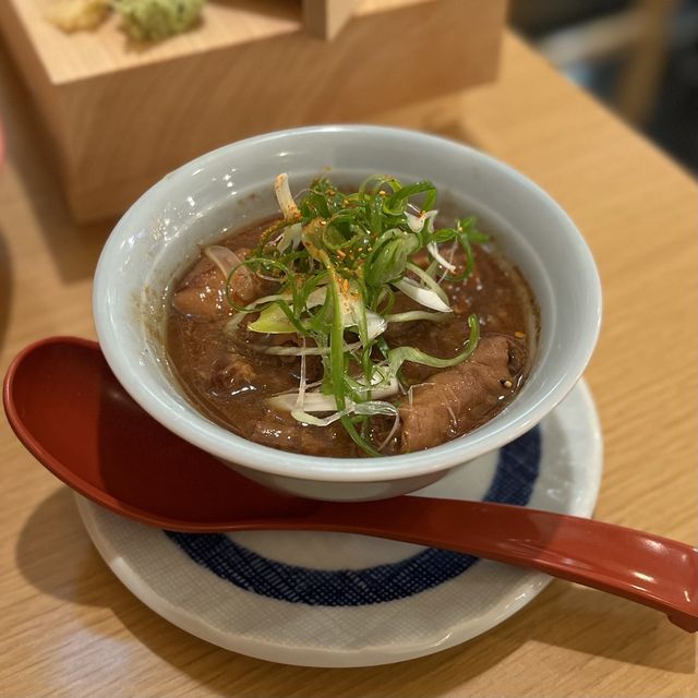 【大阪・北新地】鮮度抜群の釣魚が自慢の居酒屋「釣宿酒場マヅメ 梅田本店」